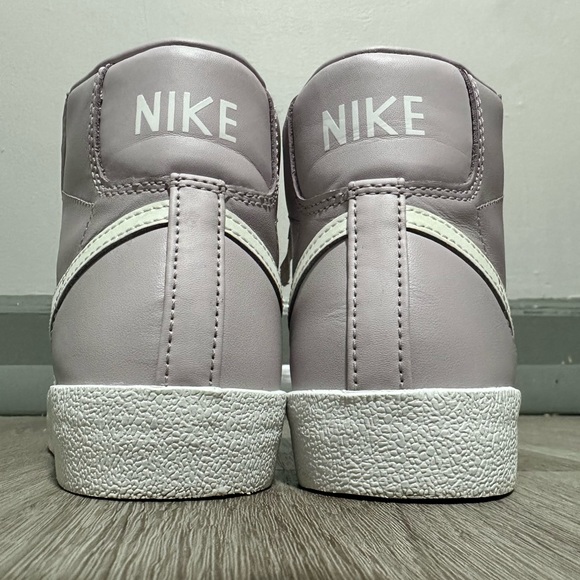 Nike Blazer Mid '77 leather limited edition in Mauve - Picture 4 of 7